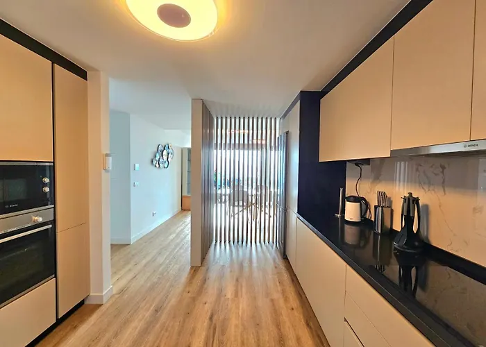 Beautiful View By Rentallido * Funchal (Madeira)