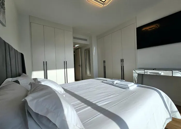 Beautiful View By Rentallido Funchal (Madeira)